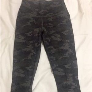 Fabletics High Waisted Powerhold leggings